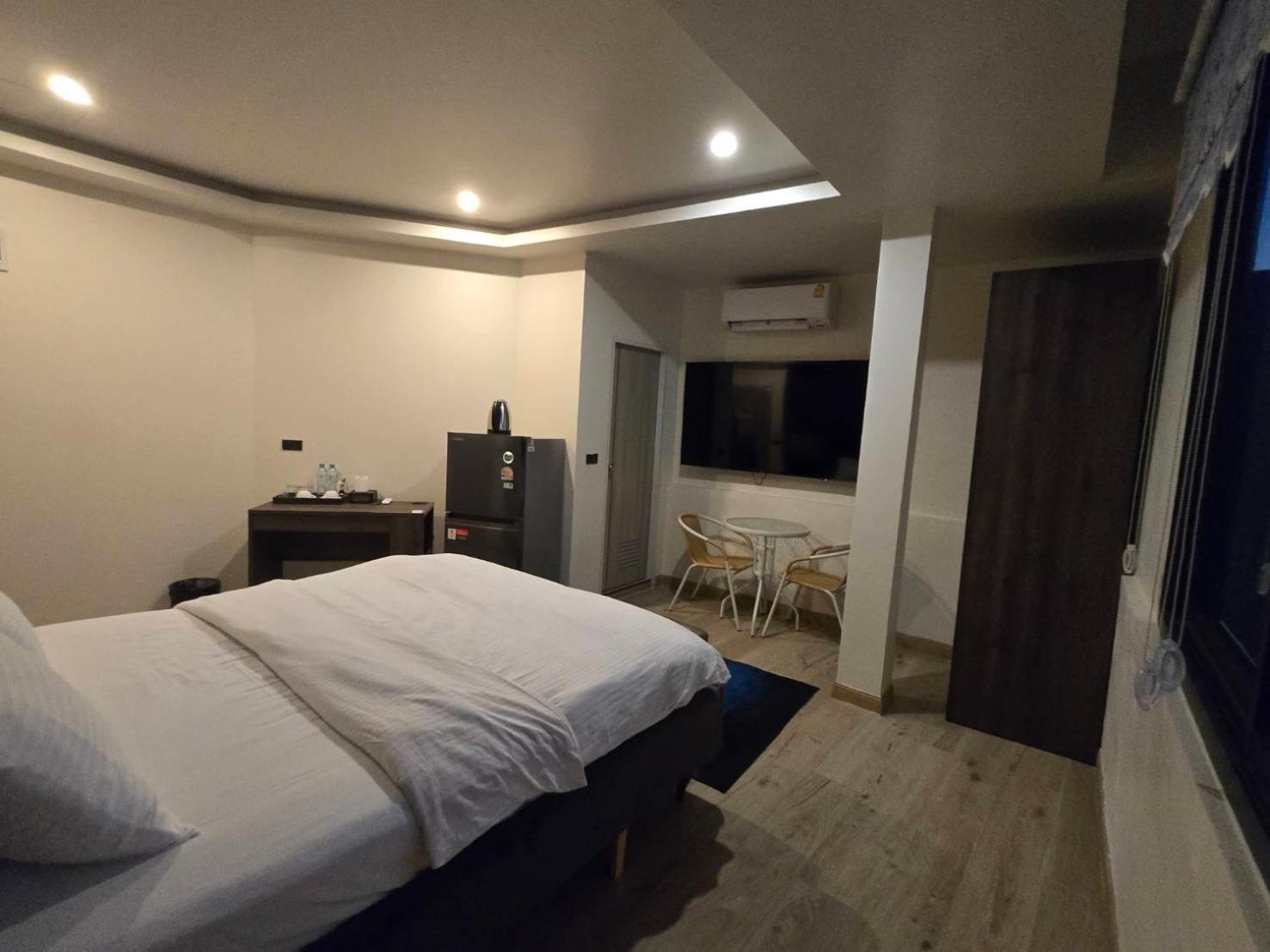 Pumpui Place Pattaya Zewnętrze zdjęcie