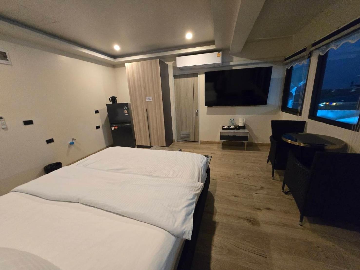Pumpui Place Pattaya Zewnętrze zdjęcie