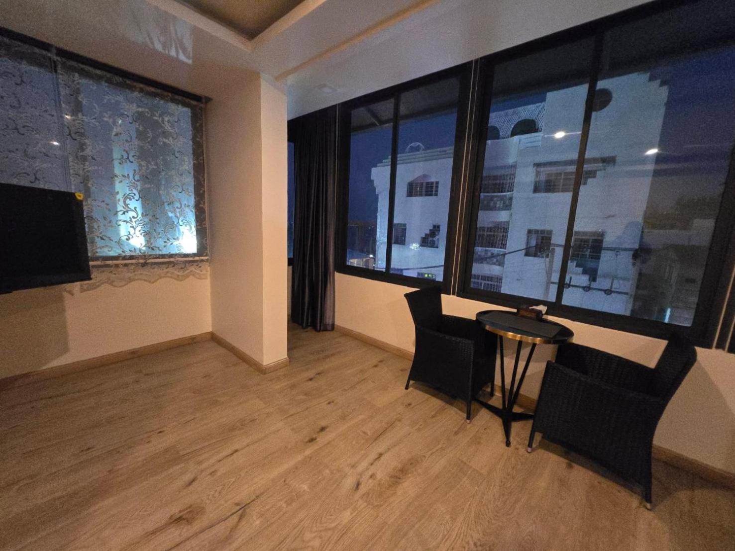 Pumpui Place Pattaya Zewnętrze zdjęcie