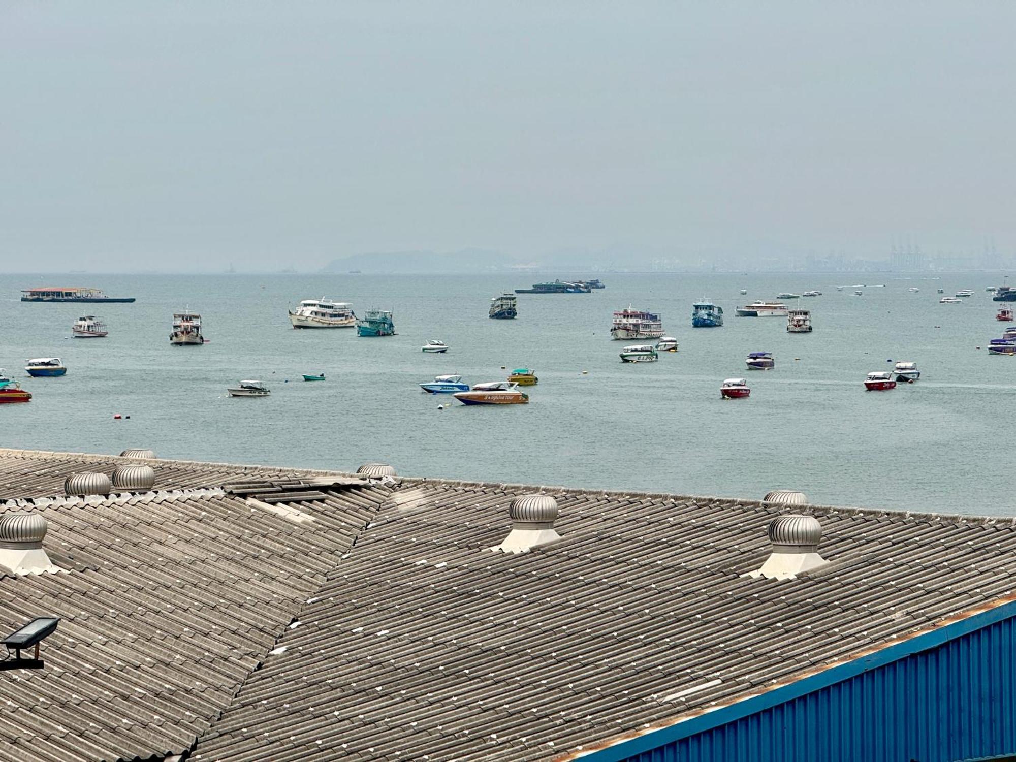 Pumpui Place Pattaya Zewnętrze zdjęcie