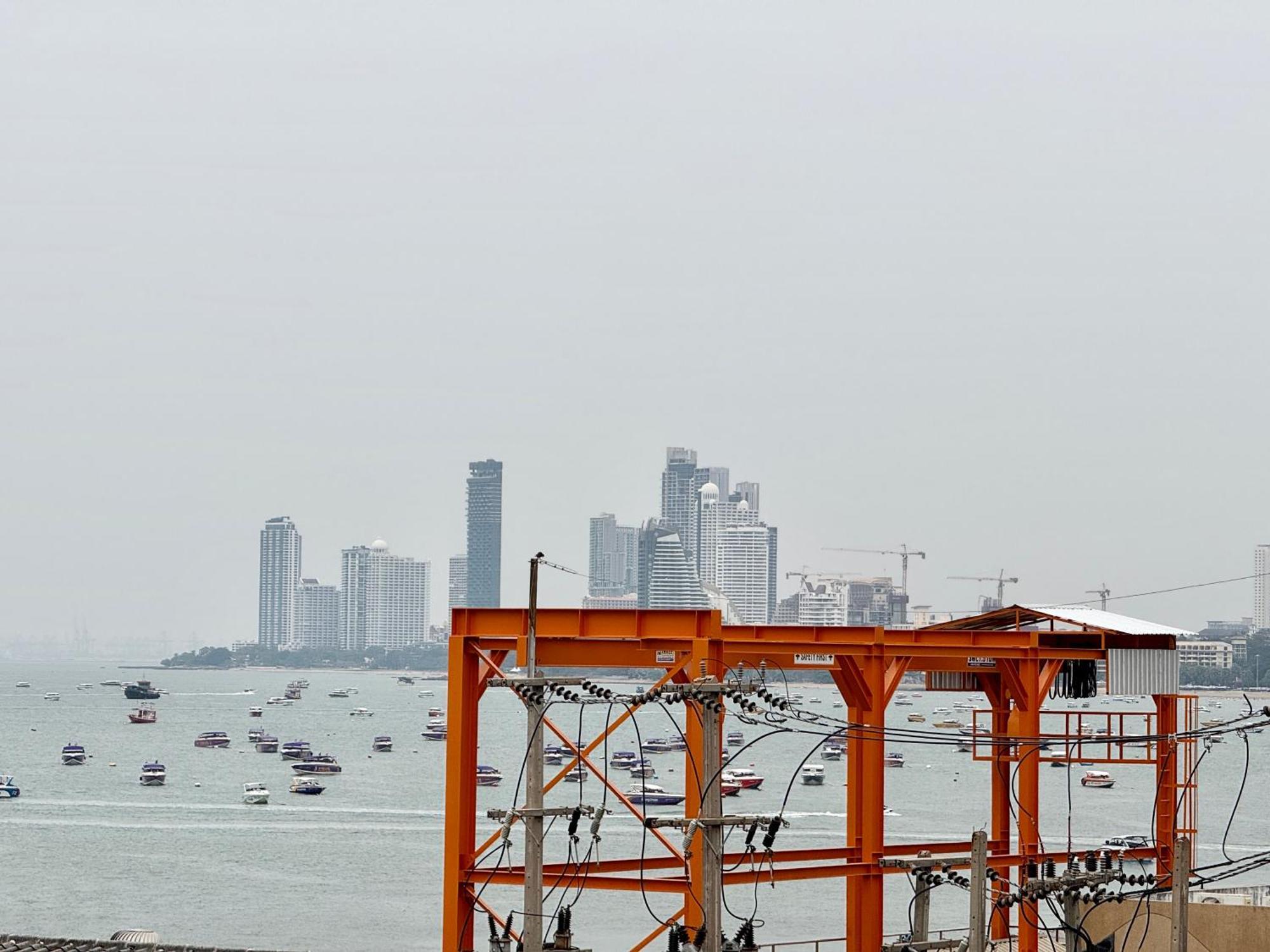 Pumpui Place Pattaya Zewnętrze zdjęcie