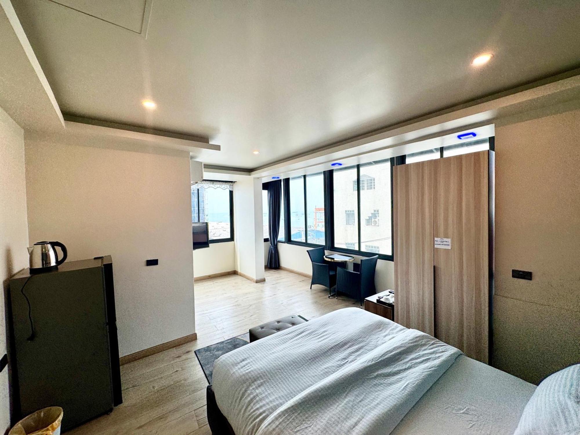 Pumpui Place Pattaya Zewnętrze zdjęcie